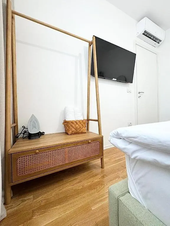 Green Terrace Apartment 7 Tiran 0*,